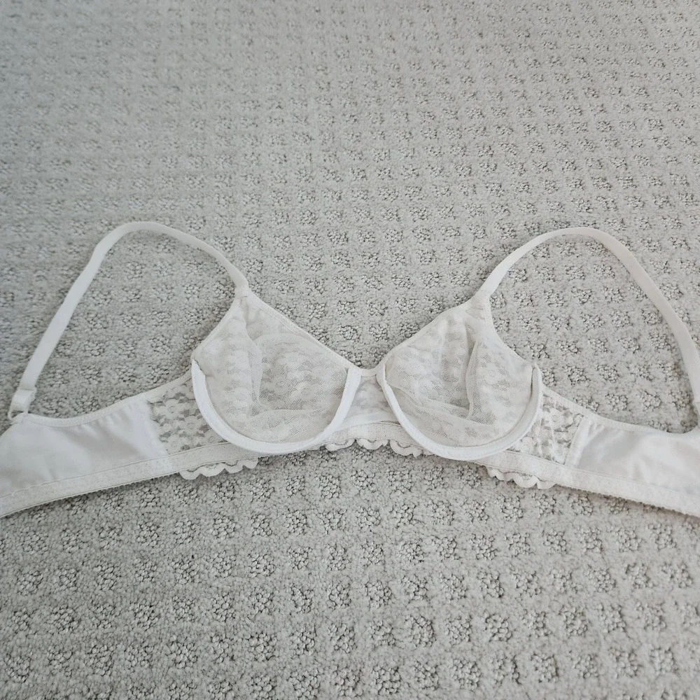 Olga Vintage White Floral Lace Underwire Bra Adjustable Straps size 34A
